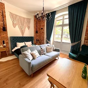 Brick Castle - Ulrich Apartament Wrocław